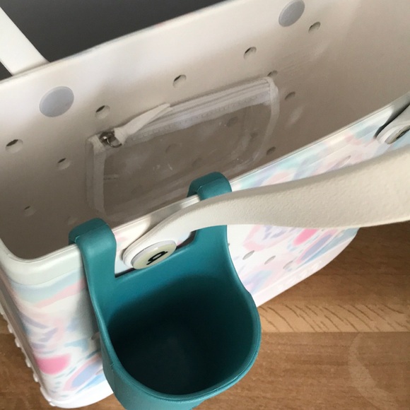 Bogg Bevy - Turquoise and Caicos - Picture 10 of 10